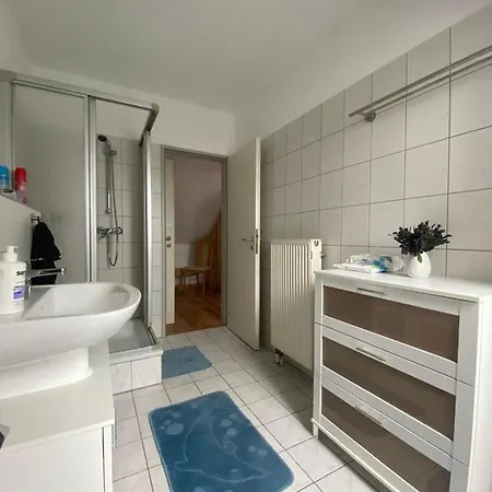Dachgeschoss Apartment Mit Ausblick Halle  Exterior foto